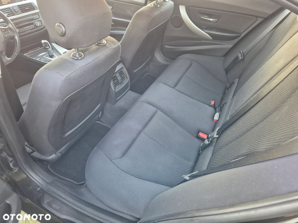 BMW Seria 3 - 13