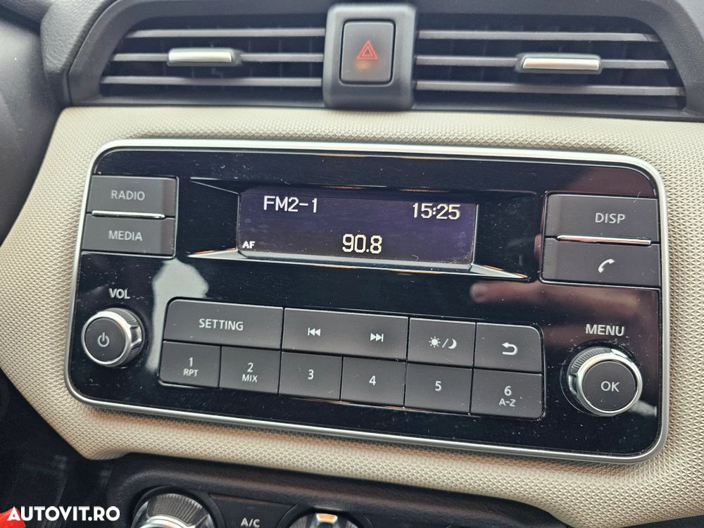 Nissan Micra 1.0L Visia - 14