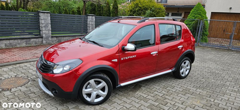 Dacia Sandero 1.6 16V Hi-Flex - 10