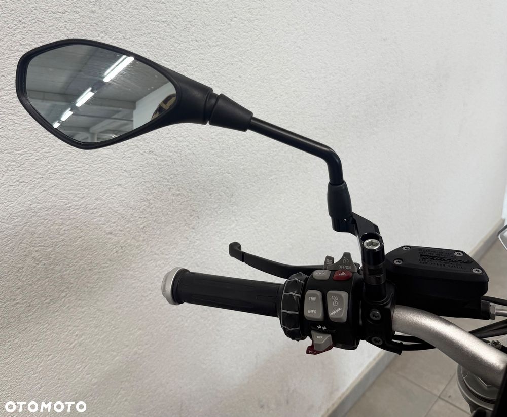 BMW R - 7
