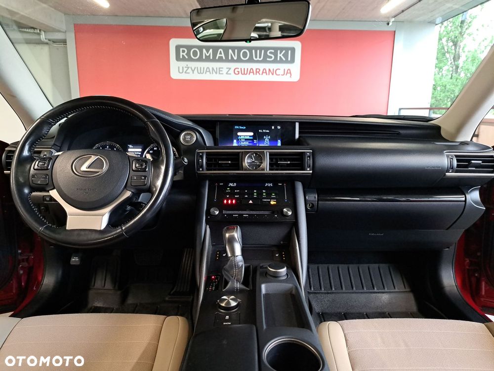 Lexus IS - 19