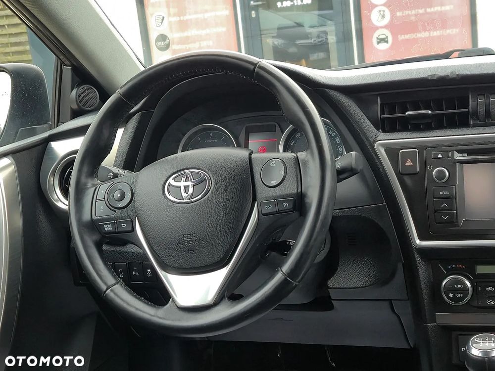 Toyota Auris 1.6 Executive - 20