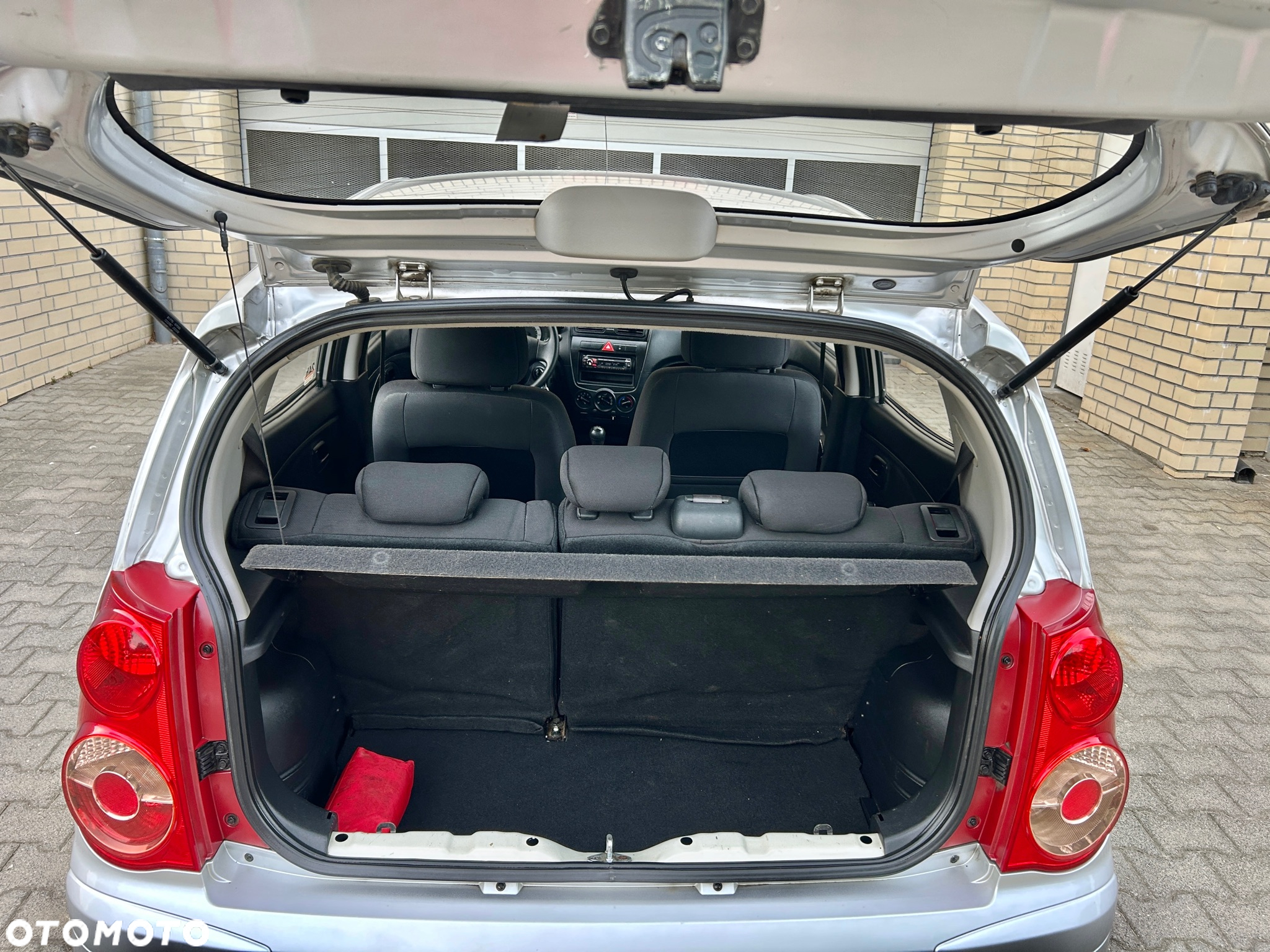 Kia Picanto - 8
