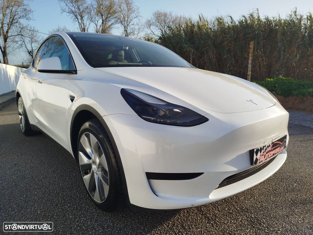 Tesla Model Y RWD - 2