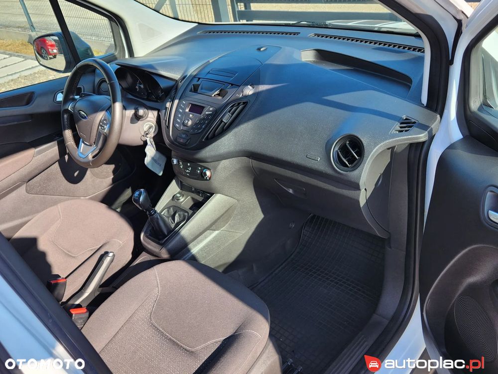 Ford Transit courier - 26