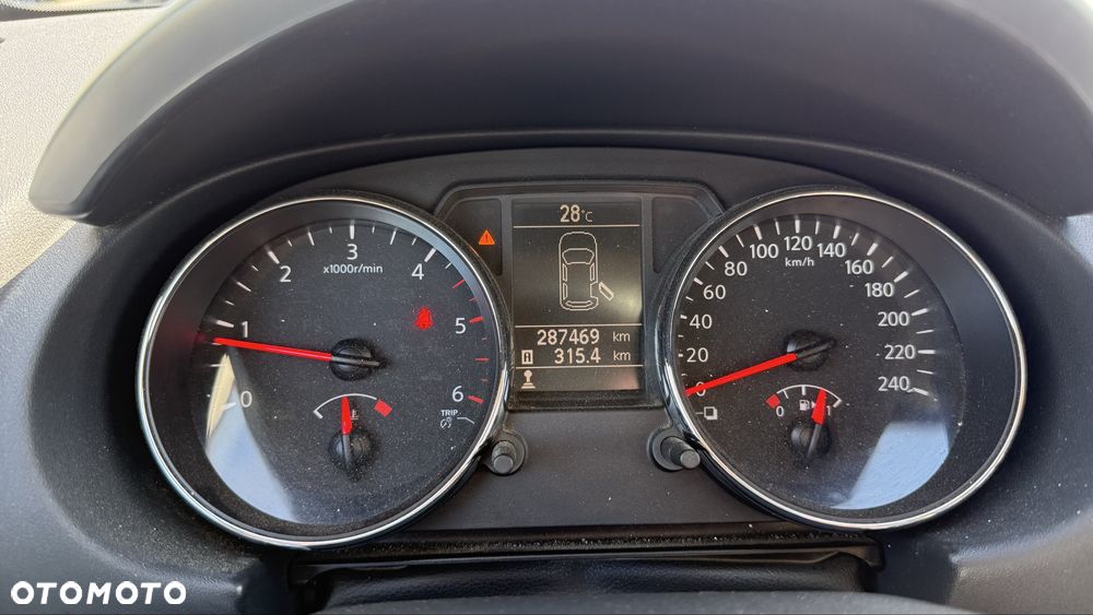 Nissan Qashqai+2 - 8