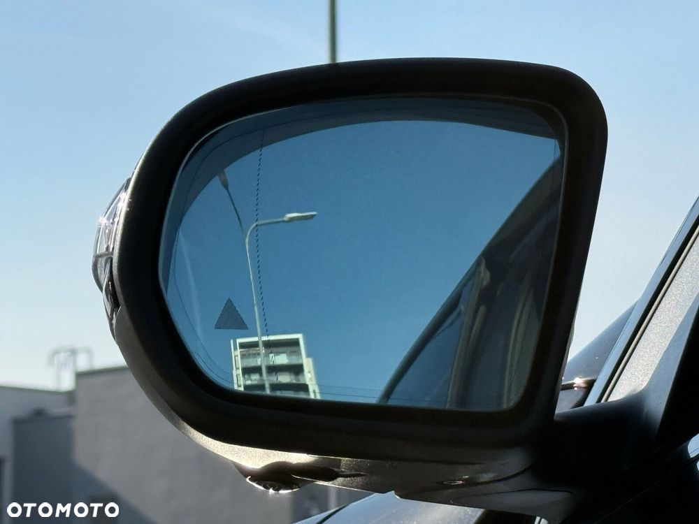 Mercedes-Benz GLC 300 d 4-Matic - 11