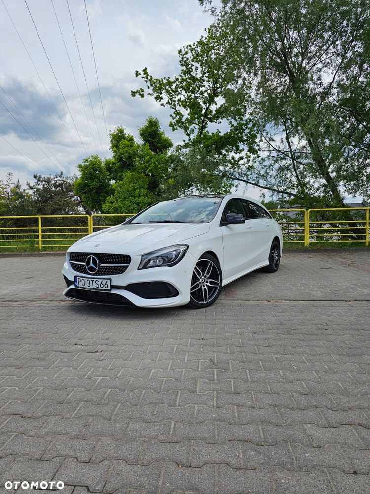 Mercedes-Benz CLA 220 4-Matic AMG Line - 1