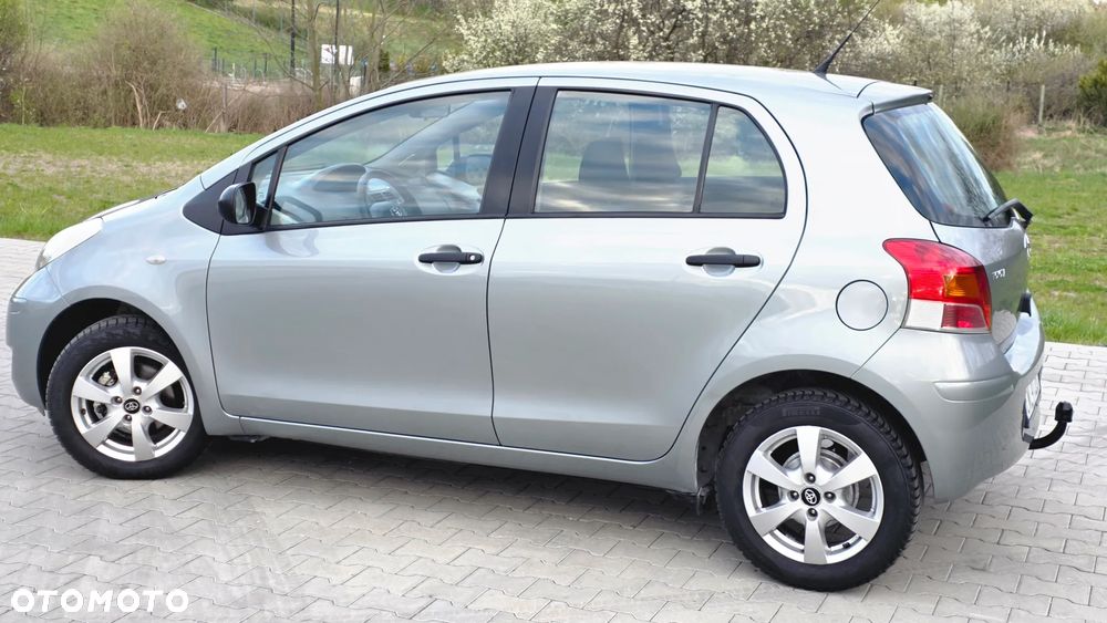 Toyota Yaris 1.33 Prestige - 36