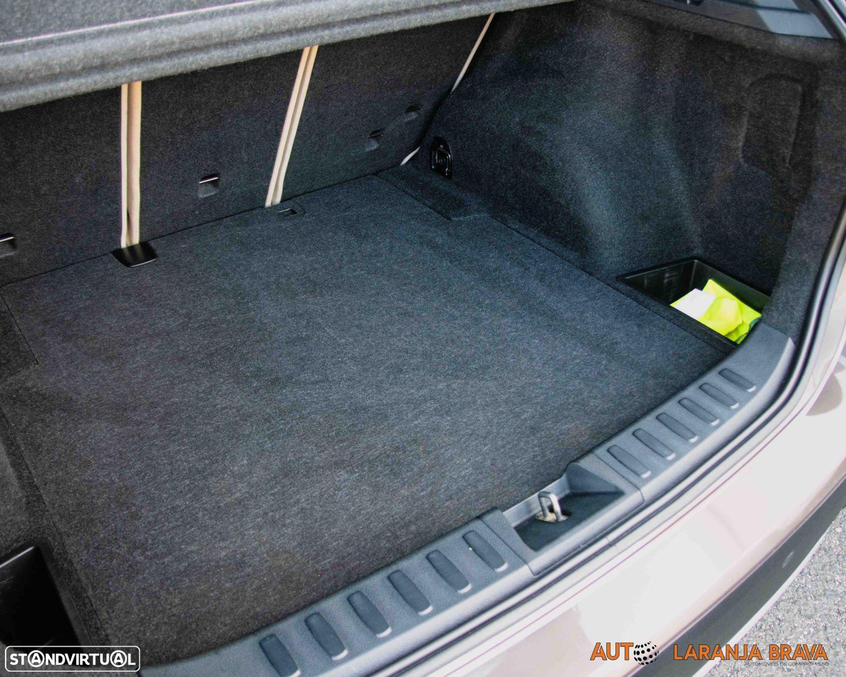 BMW X1 18 d sDrive - 36
