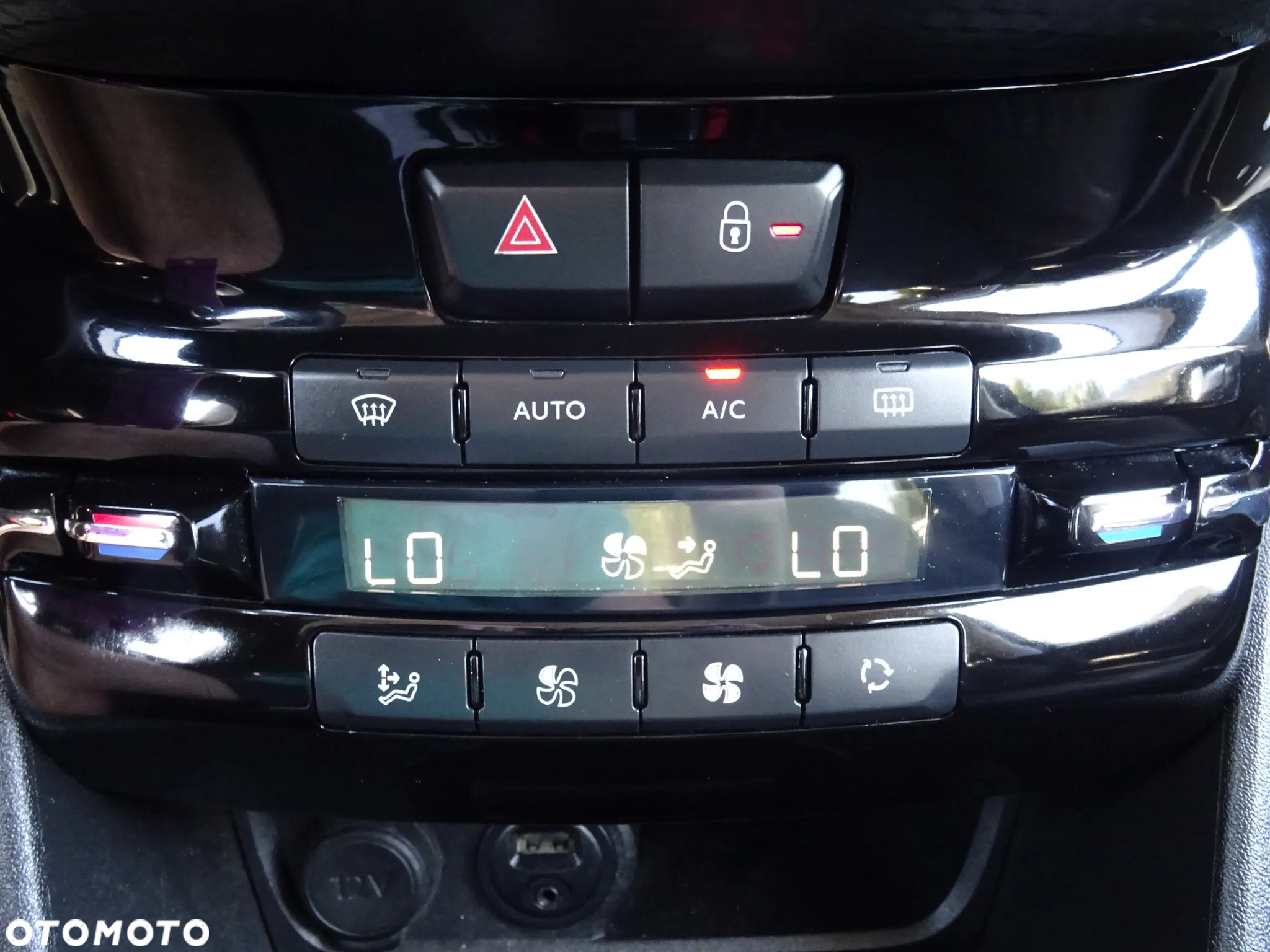 Peugeot 208 PureTech 110 Stop & Start Allure - 23