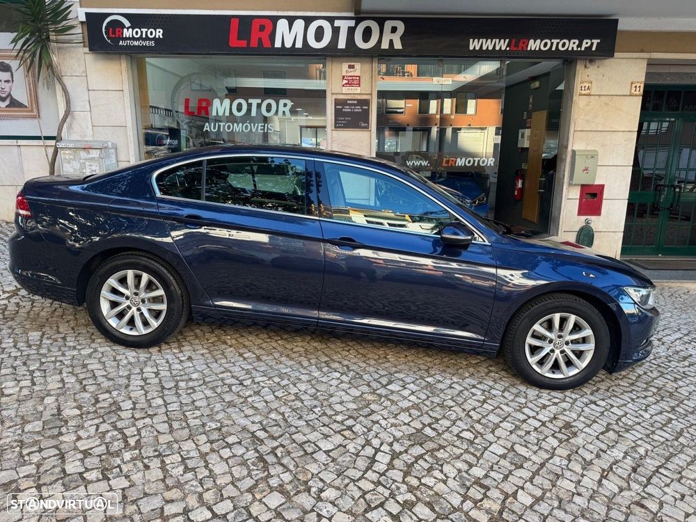 VW Passat 1.6 TDI Highline DSG - 1