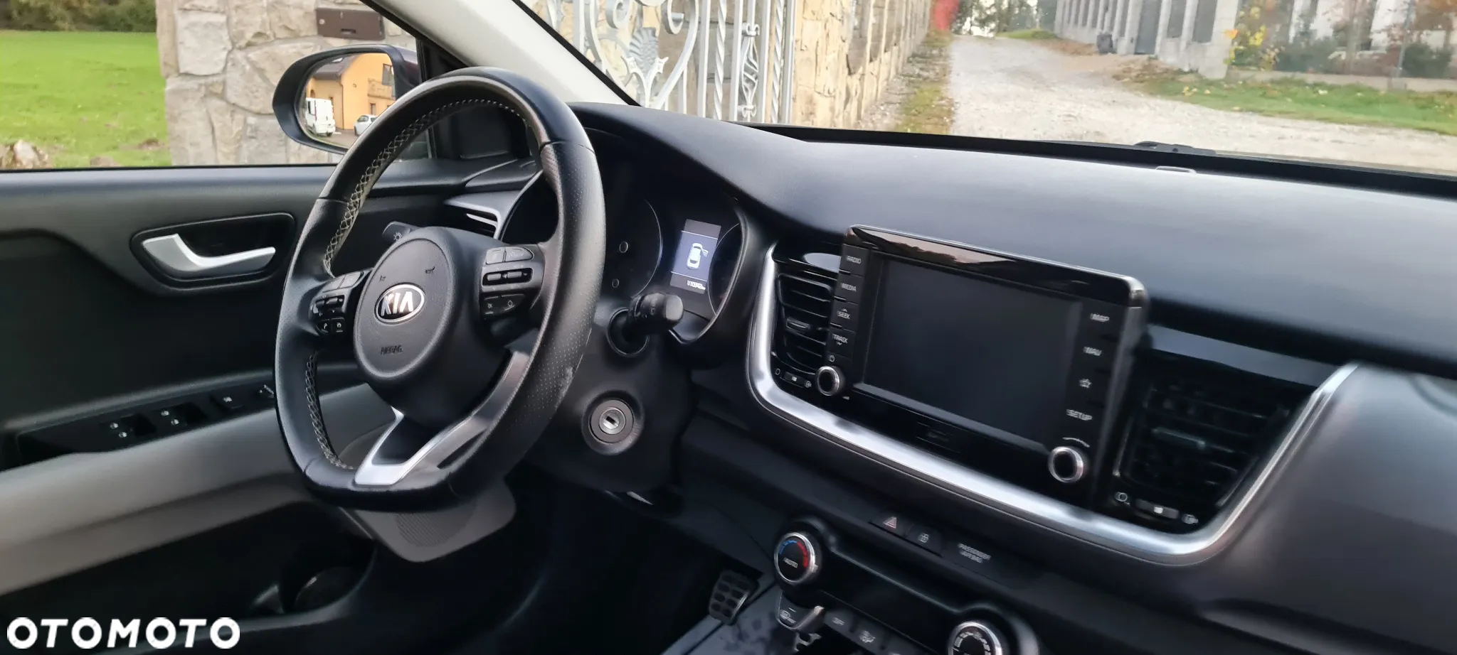 Kia Stonic - 8