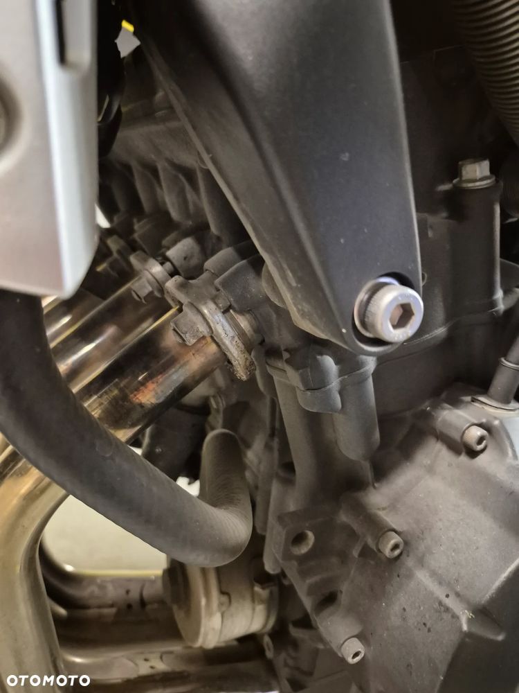Yamaha FZ6 - 16