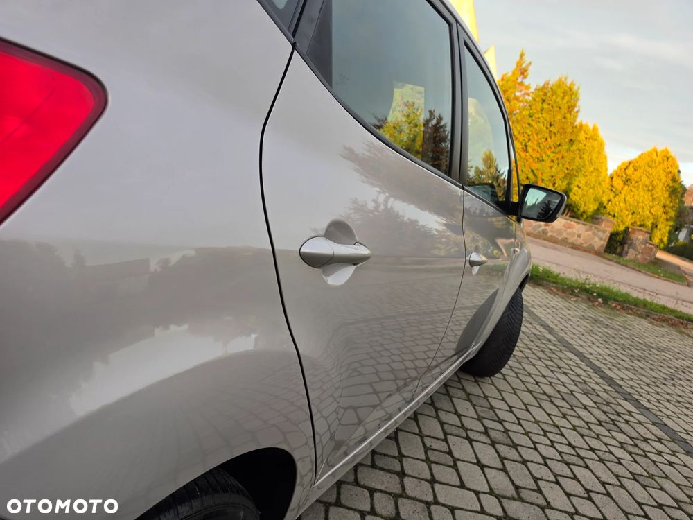 Kia Venga 1.4 CVVT Dream-Team Edition - 8