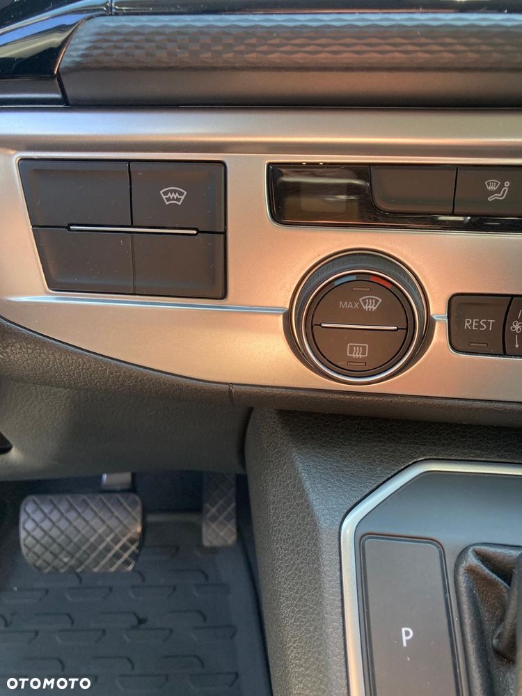 Volkswagen Multivan - 6