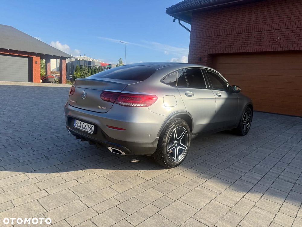 Mercedes-Benz GLC - 21