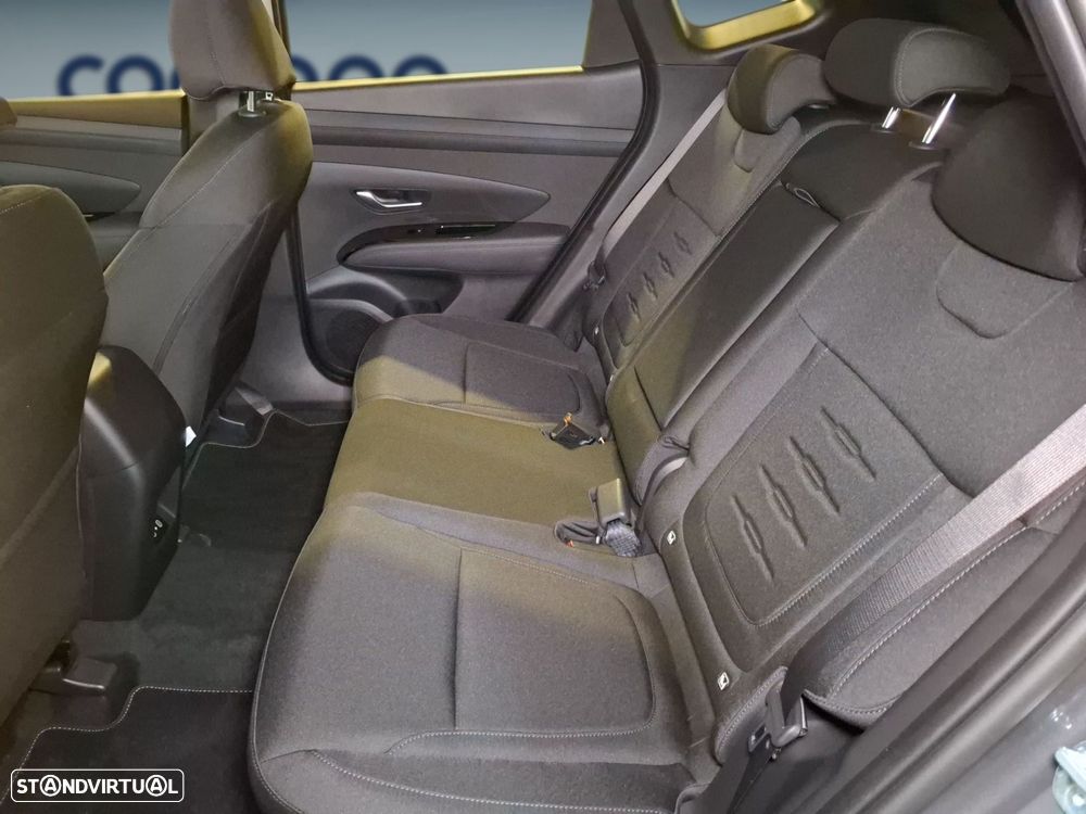 Hyundai Tucson 1.6 T-GDi Premium — fotografia 14