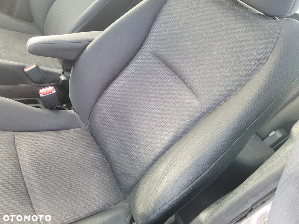 Fotel kierowcy pasażera kanapa Toyota Verso S 2011-2015r - 3