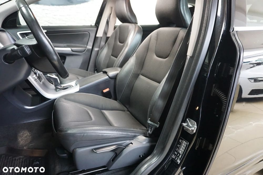 Volvo XC 60 D4 Geartronic Kinetic - 23