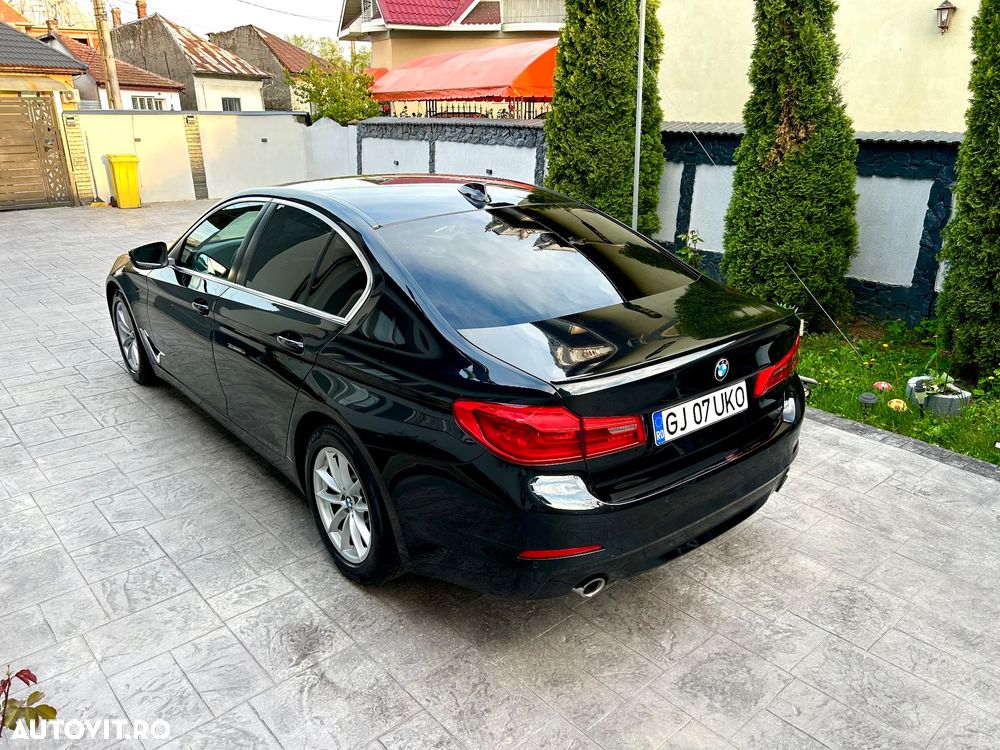 BMW Seria 5 520d Aut. Sport Line - 7