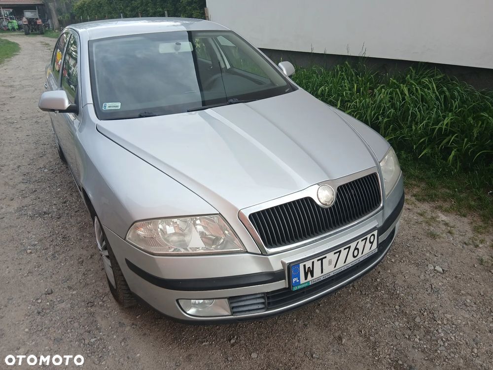 Skoda Octavia 1.6 Ambition - 19