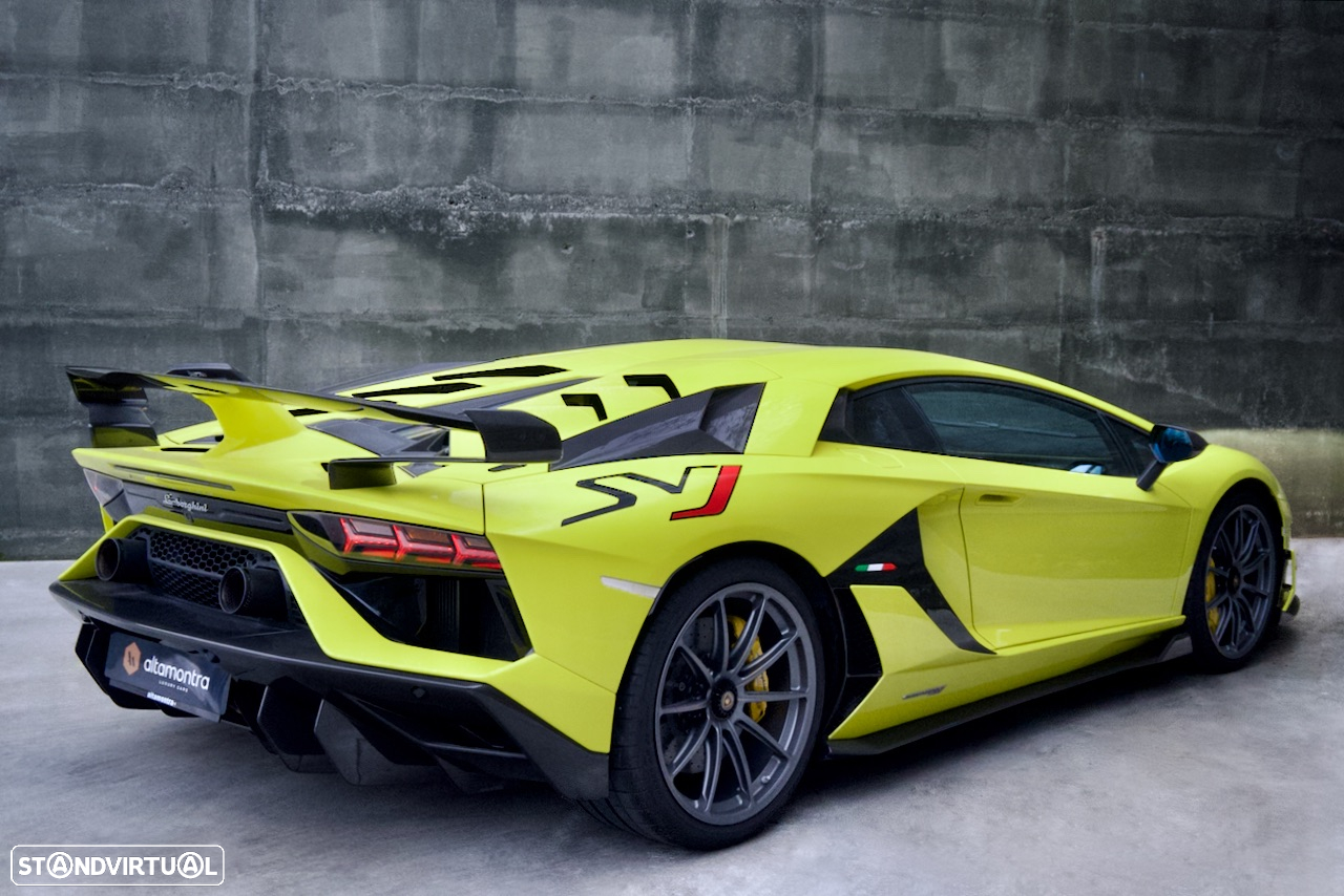 Lamborghini Aventador SVJ - 8