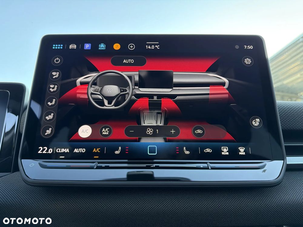 Volkswagen T-Roc 1.5 eTSI Life DSG - 35