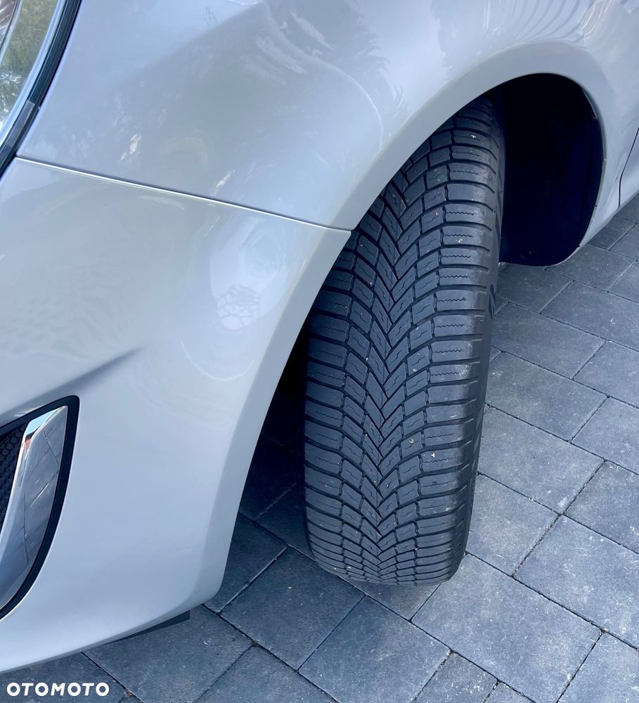 Opel Corsa 1.2 16V Cosmo - 5