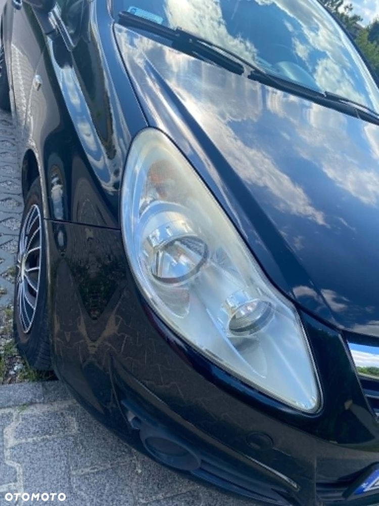 Opel Corsa 1.2 16V Cosmo - 9