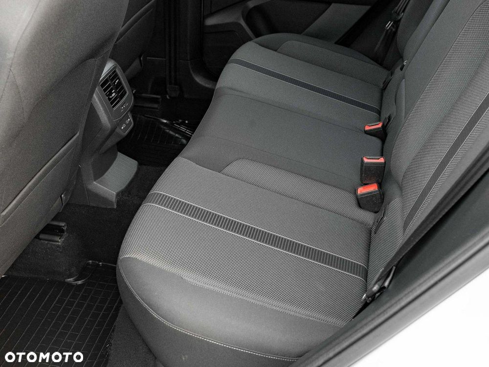 Volkswagen T-Roc 1.5 TSI Life - 24