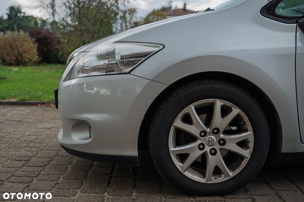 Toyota Auris - 14