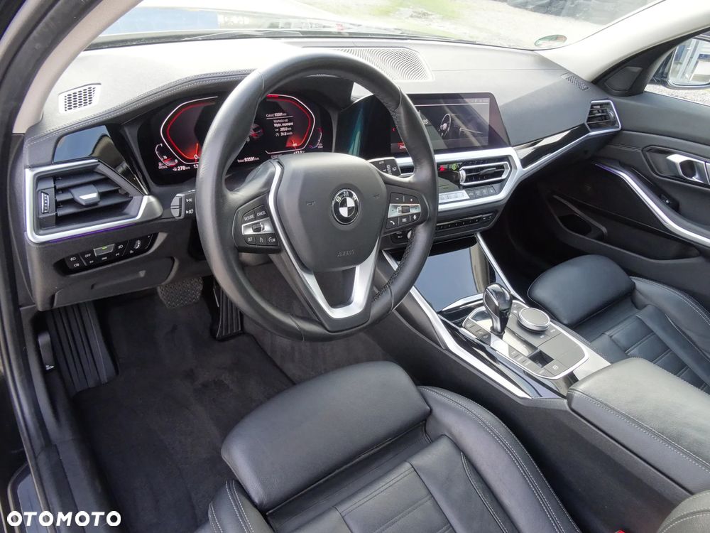 BMW Seria 3 320d M Sport Shadow sport - 12