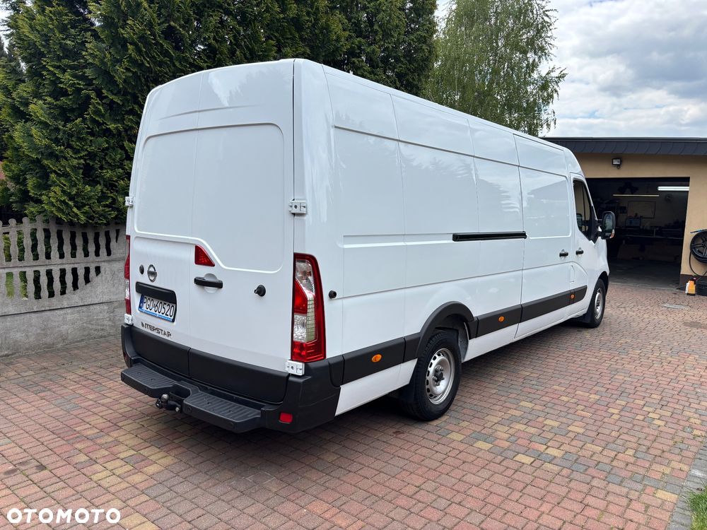 Nissan Interstar - 3