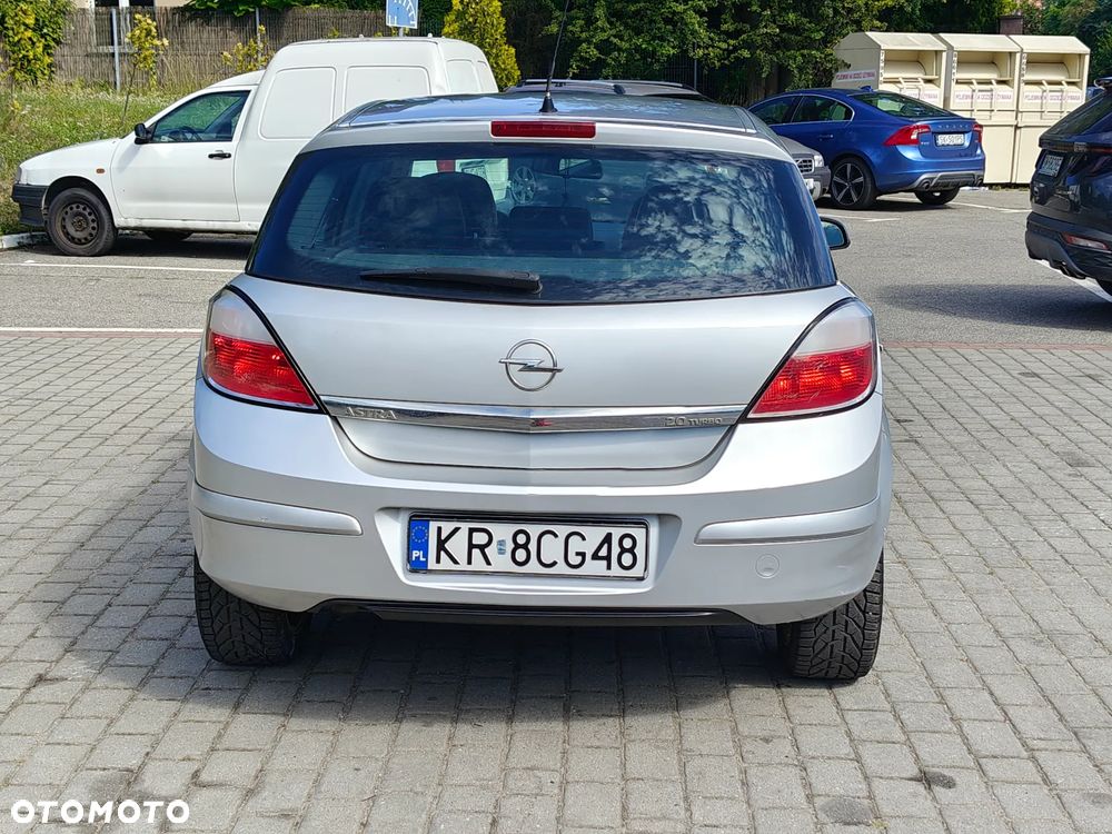 Opel Astra 2.0 T Cosmo - 12