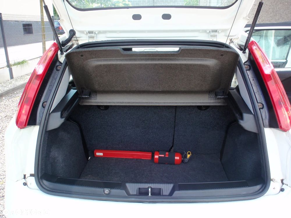 Fiat Punto 1.4 Easy S&S Euro6 - 10