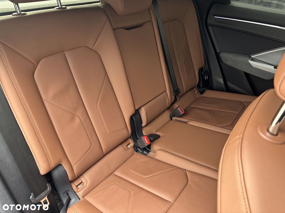 Audi Q3 Sportback - 24