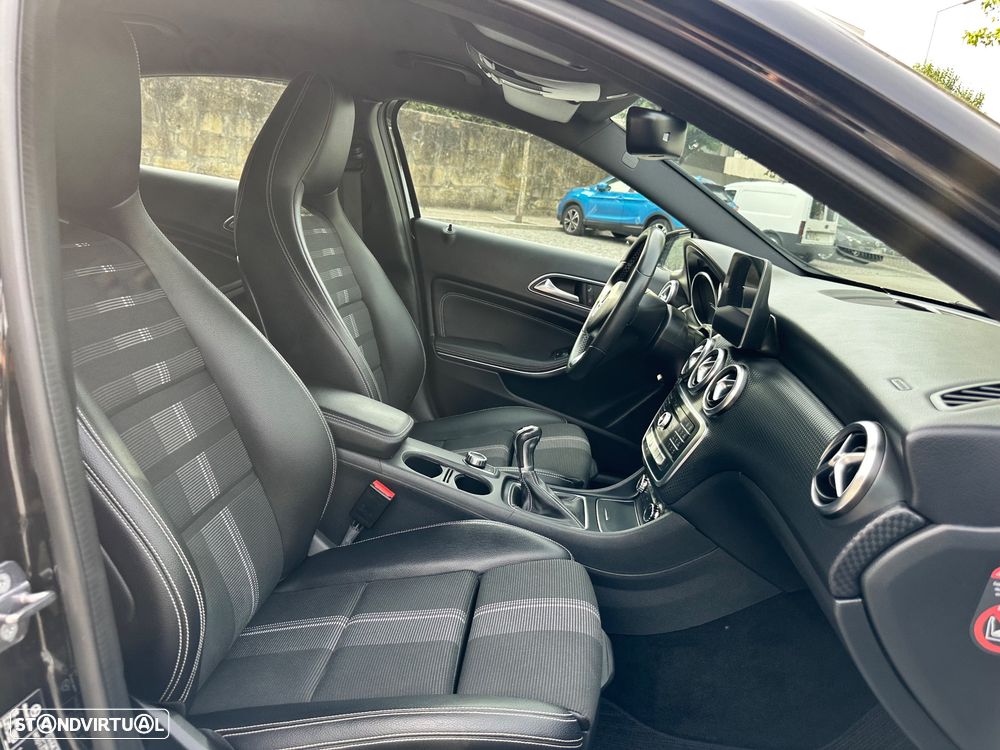 Mercedes-Benz A 180 d AMG Line - 48
