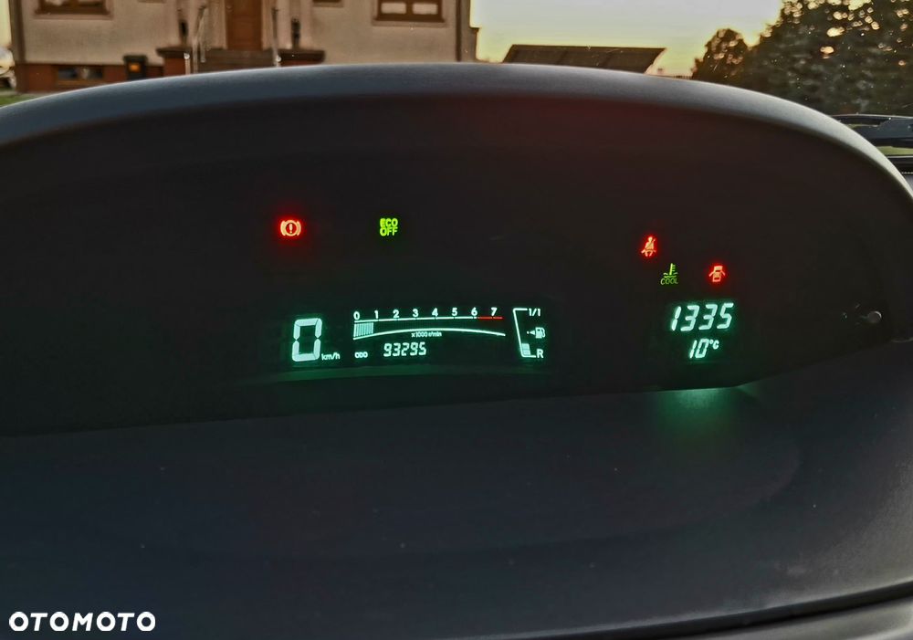 Toyota Yaris 1.33 VVT-i Cool+ - 27