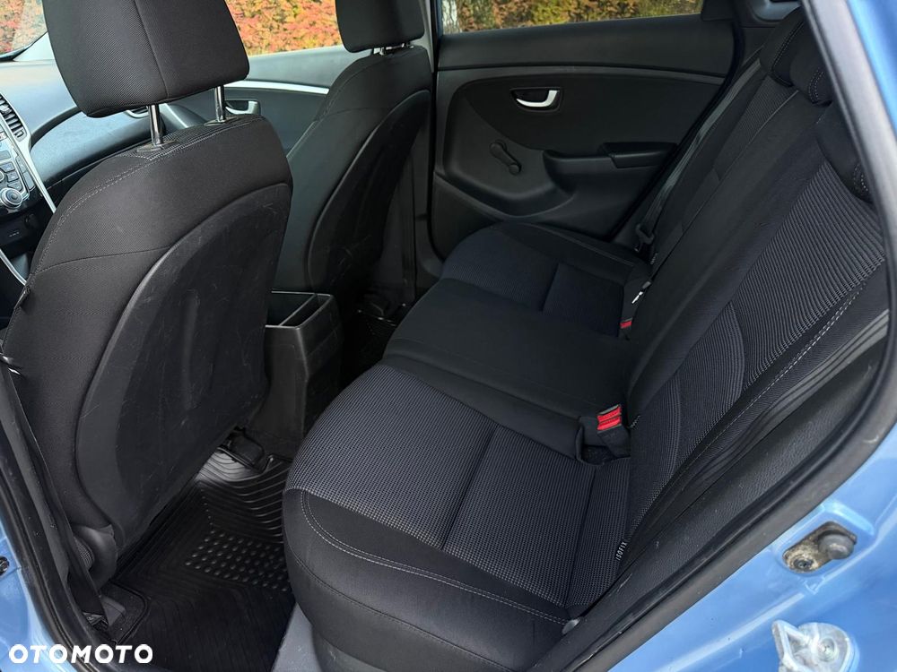 Hyundai i30 i30cw 1.4 Trend - 31