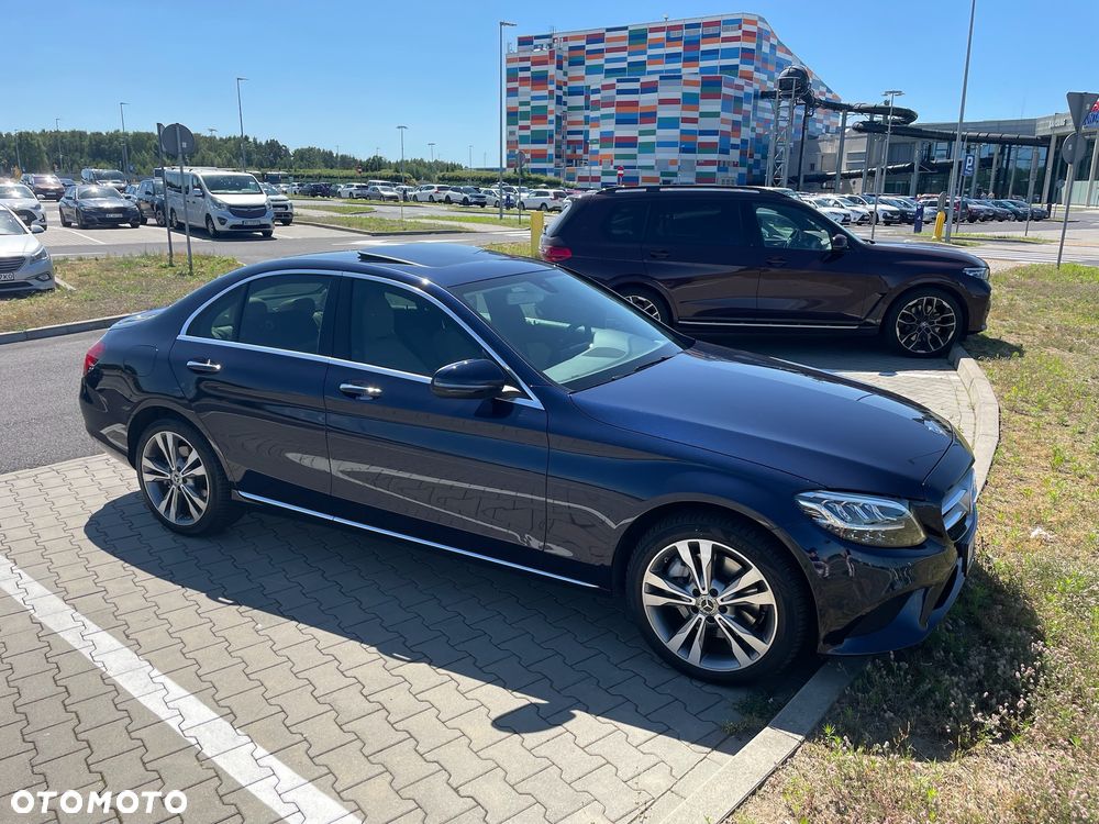 Mercedes-Benz Klasa C 300 4Matic 9G-TRONIC Avantgarde - 8