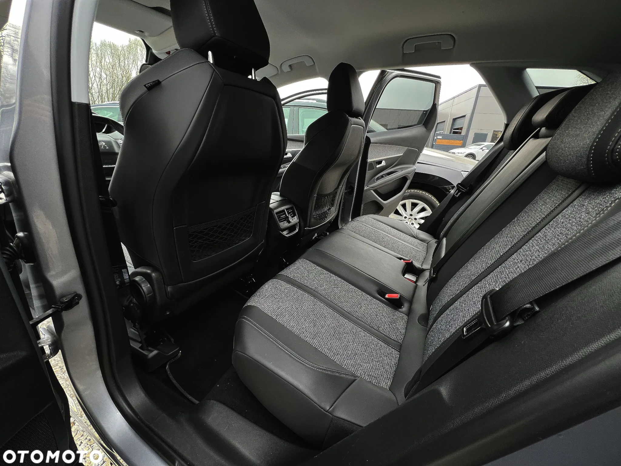 Peugeot 3008 - 23
