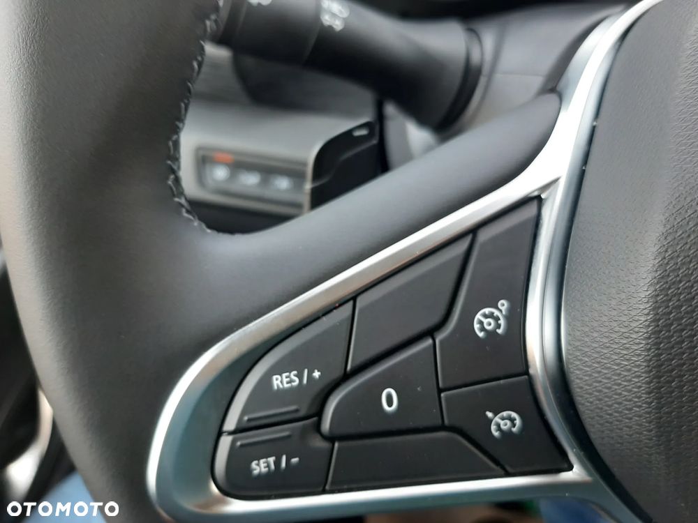 Renault Trafic 2.0 dCi EDC - 13