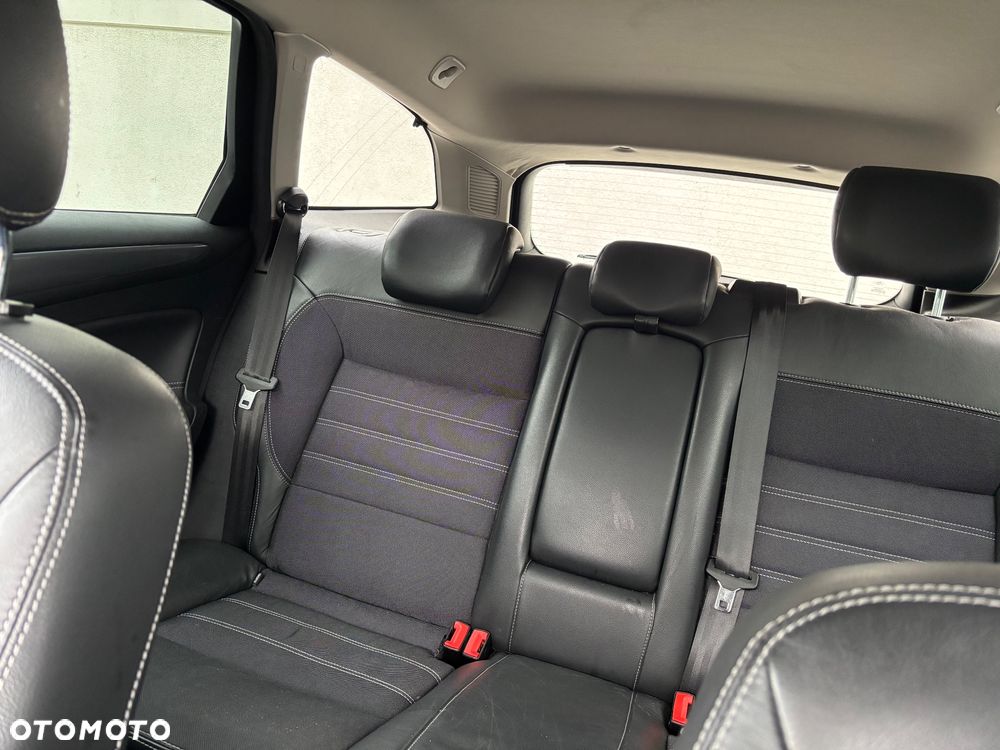 Ford Mondeo 2.0 TDCi Titanium - 19