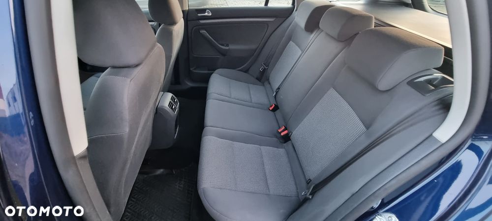 Volkswagen Golf 1.6 Tour - 15