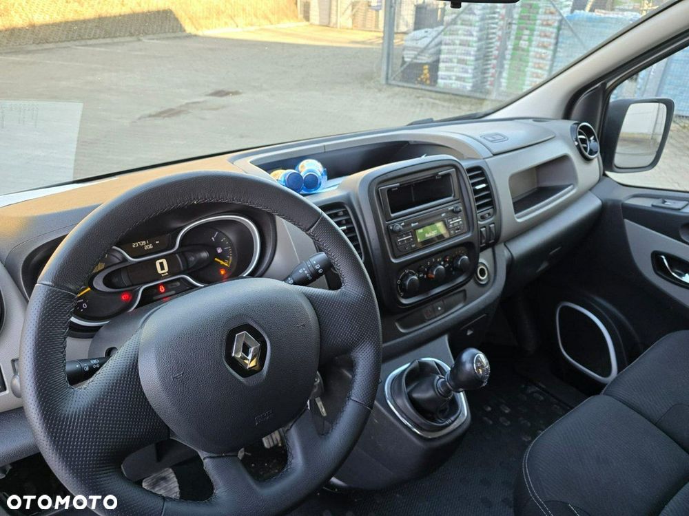 Renault Trafic - 22