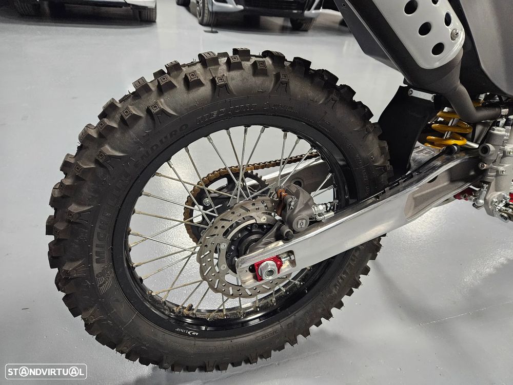 AJP 125 SPR Enduro - 12