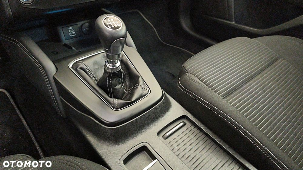 Ford Focus 1.0 EcoBoost mHEV Titanium X - 19