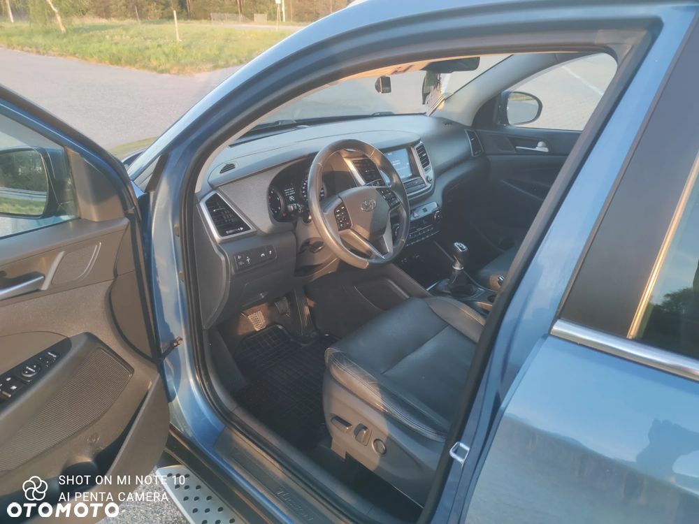 Hyundai Tucson blue 1.7 CRDi 2WD Intro Edition - 18