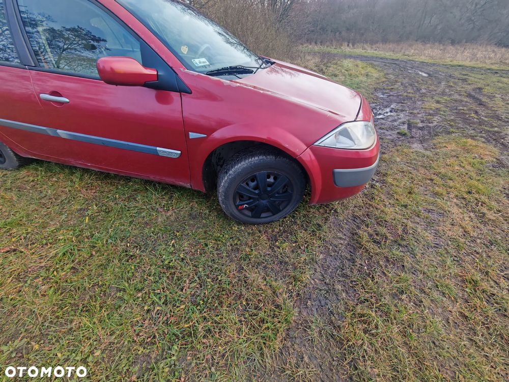 Renault Megane 2.0 Turbo Dynamique - 11